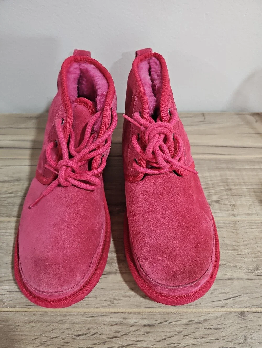 UGG Girls Size 4 Pink Suede Lace-Up Ankle Boots with Cozy Lining